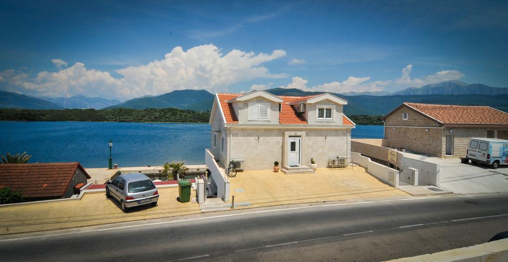 Apartments Zukovac Tivat Exterior foto